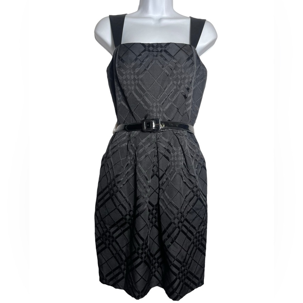 Antonio‎ Melani dress Size 4 stunning black sleeveless dress with belt 🖤🖤